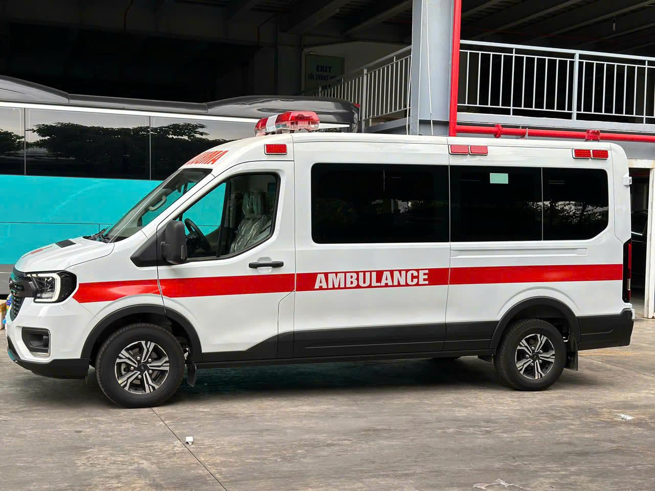 Tại sao lựa chọn Ford Transit làm xe Cứu Thương